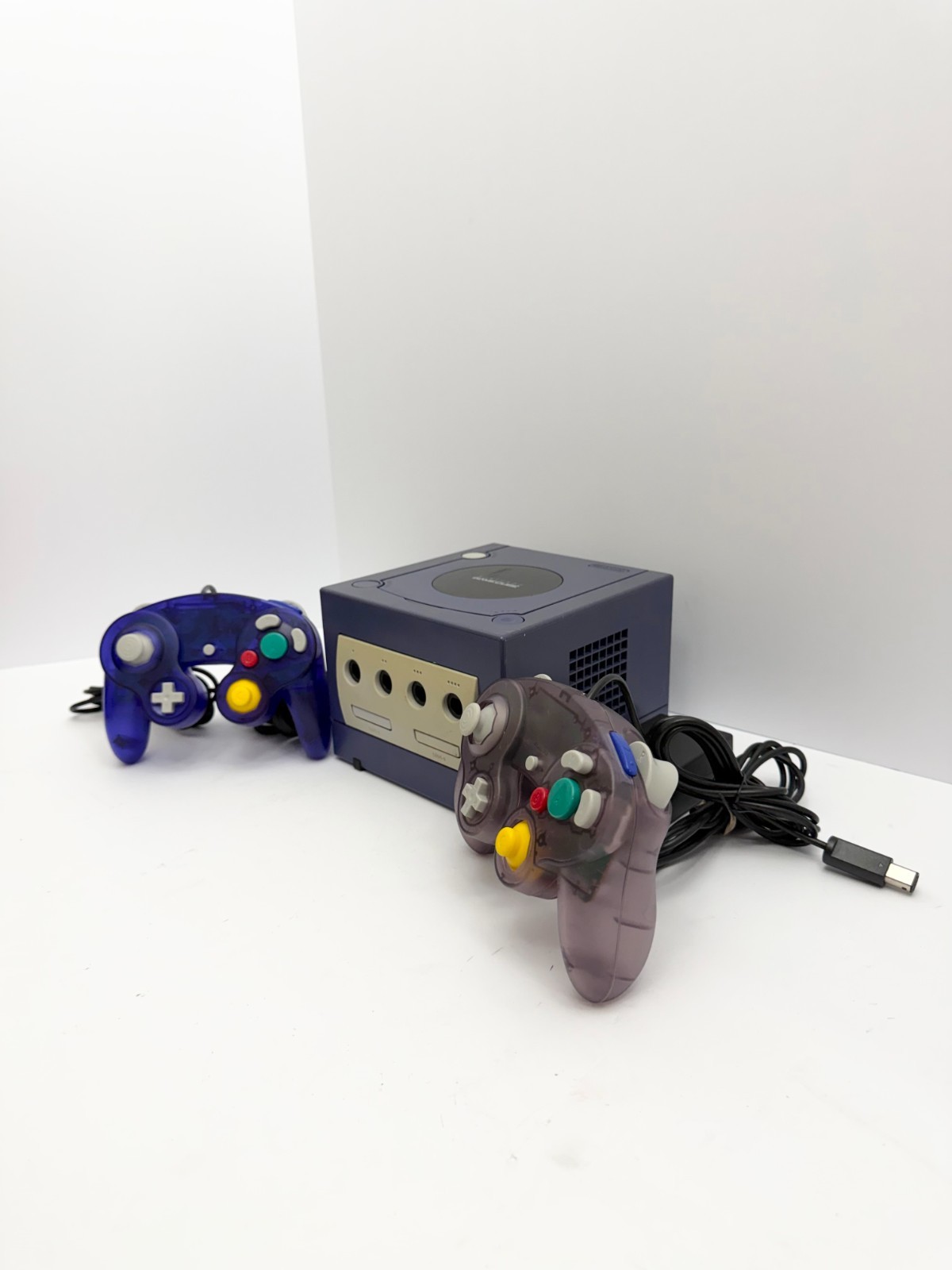 Nintendo GameCube System w/2 Controllers