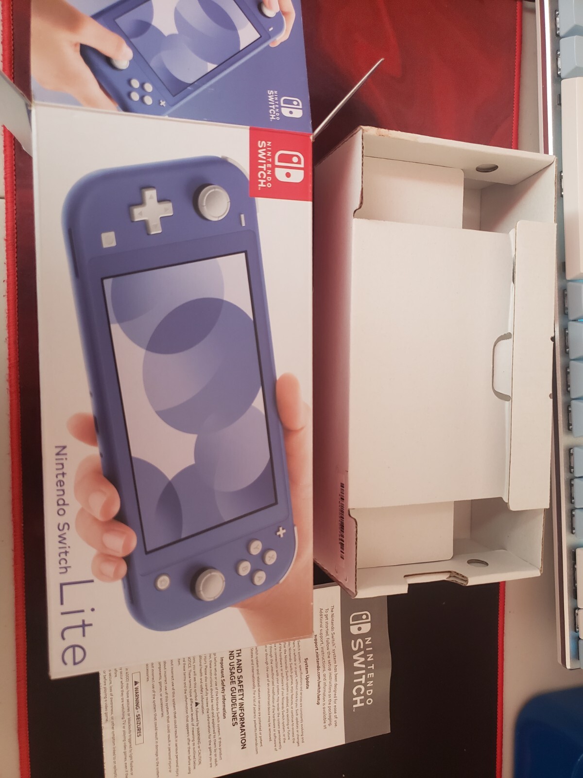 Charger included)plastic portection included)very good condition) nothing wrong