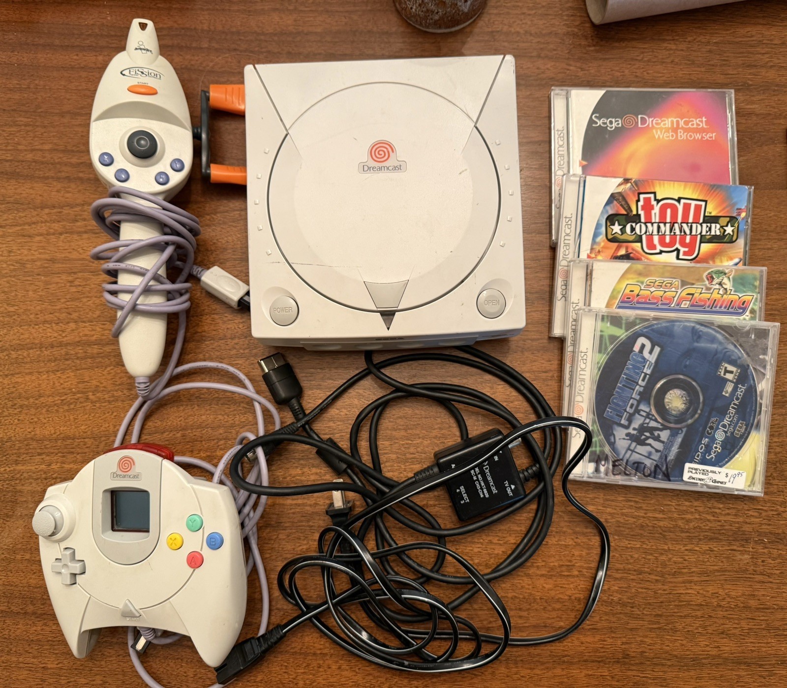Sega Dreamcast White Console With Controller and memory card – Tested