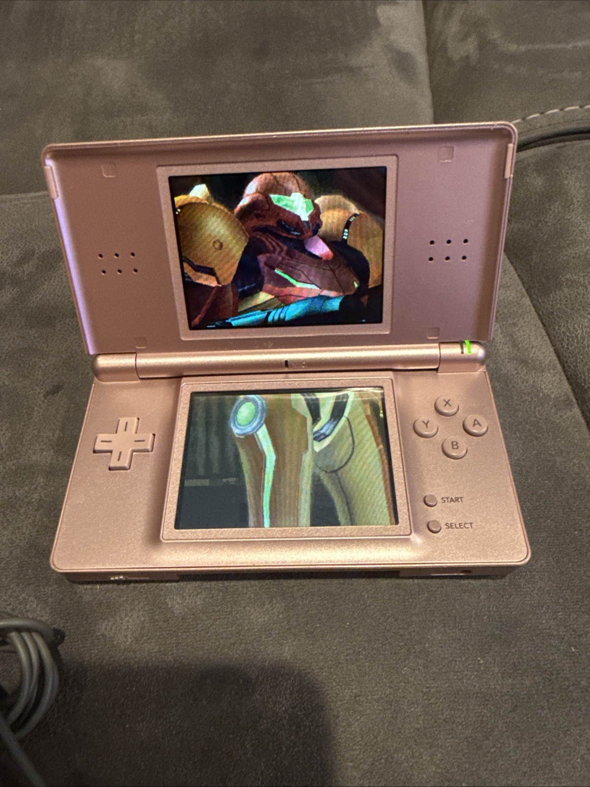 Nintendo DS Lite Handheld Game Console USG-001 Metallic Rose w Charger – Tested