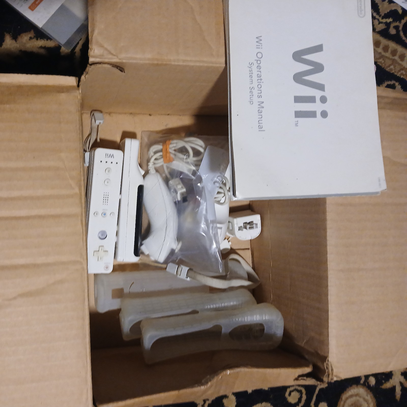 Nintendo Wii Console BUNDLE – 2 Remotes, 2 Nunchucks, and 3 Silicone Cases