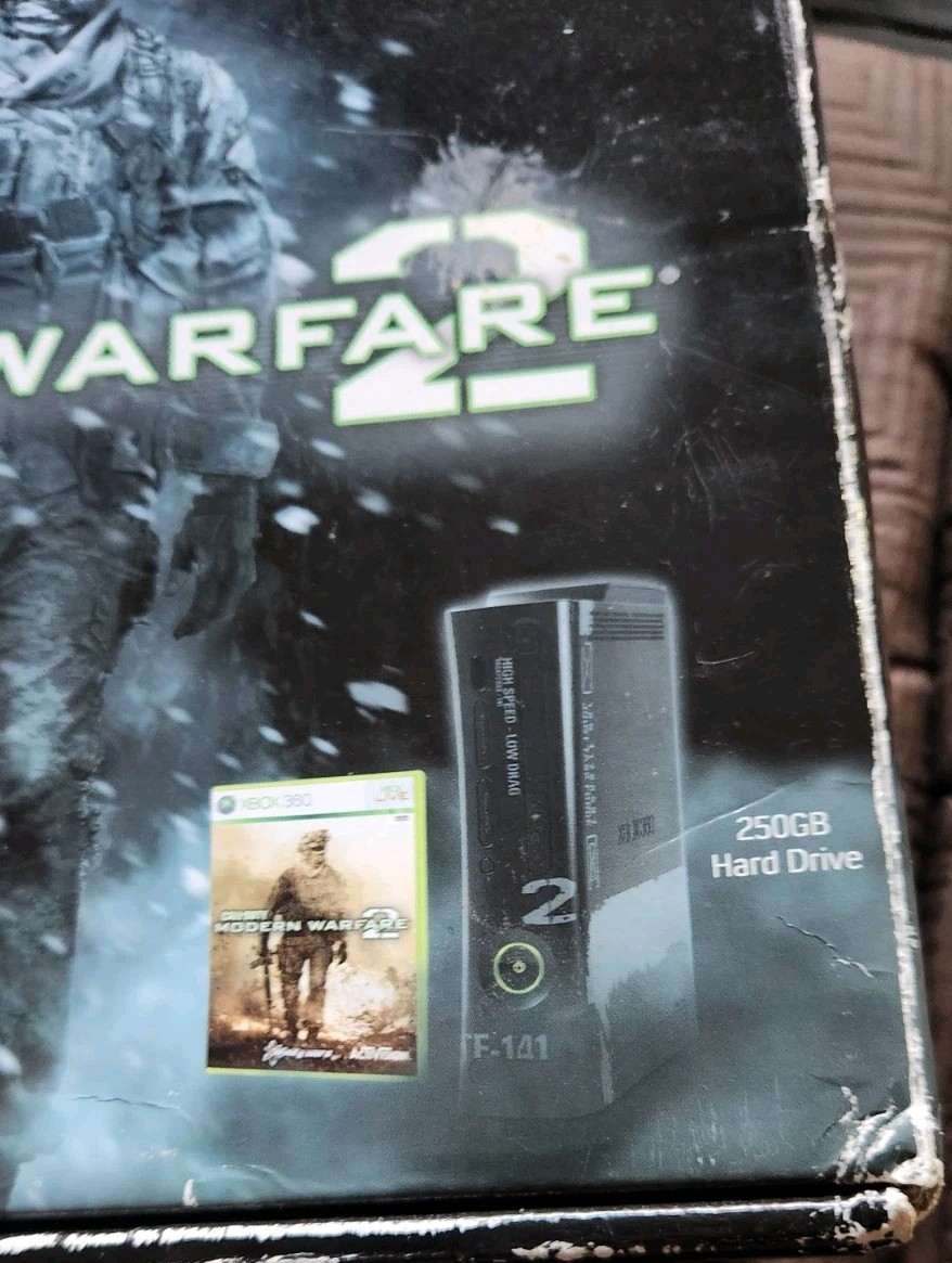 Microsoft Xbox 360 Elite Call Of Duty: Modern Warfare 2 Limited Edition CIB
