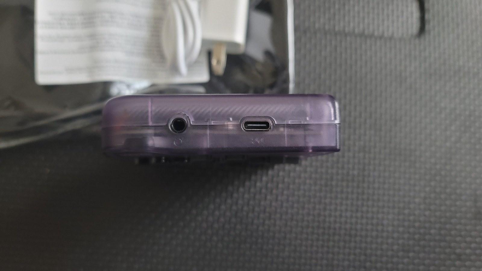 ANBERNIC RG35XX (TRANSPARENT PURPLE) GARLIC OS (16GB GAME CARD) EXTRAS (GXRG)