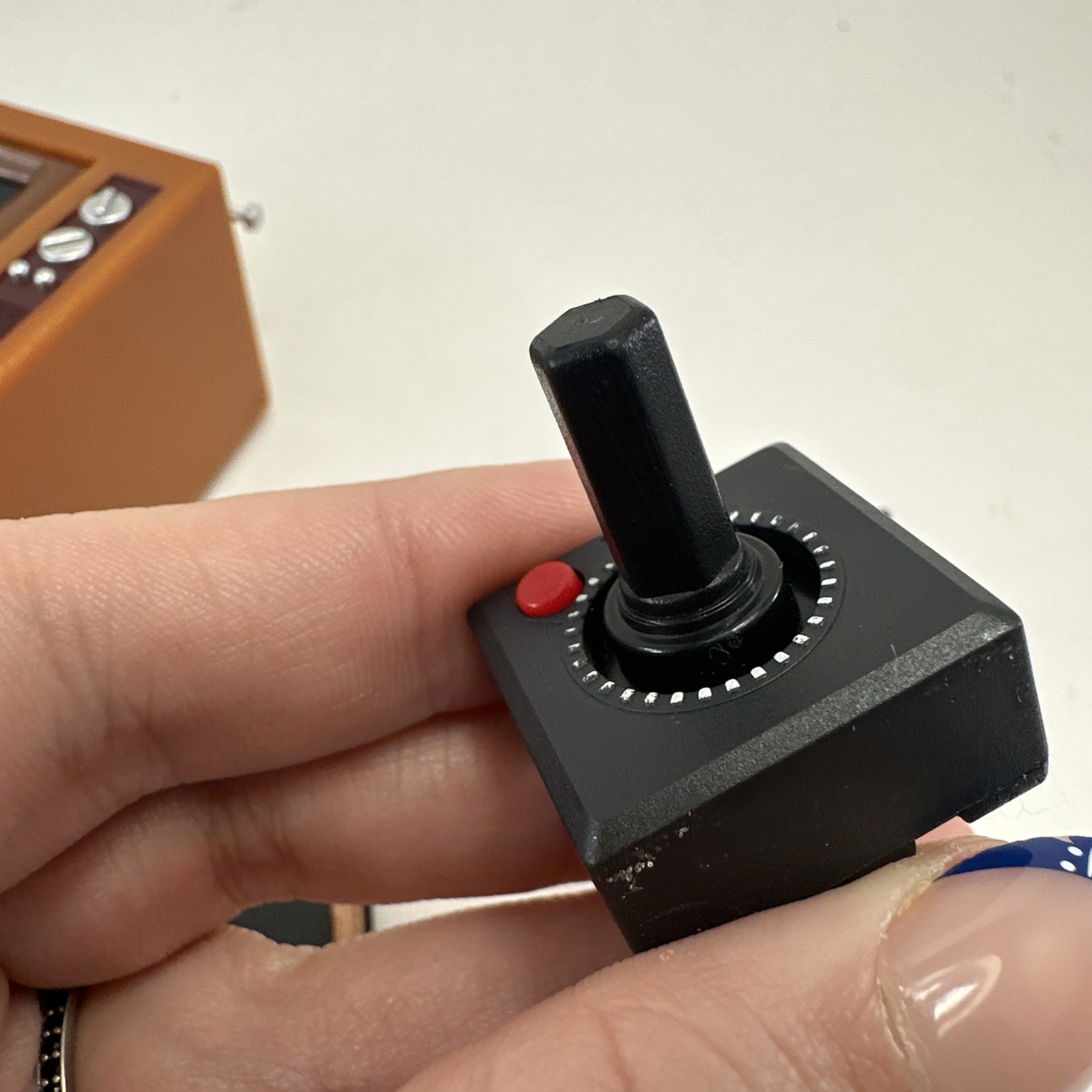 World’s Smallest Atari 2600 TV Console by Atari Item 341 Tested & Working