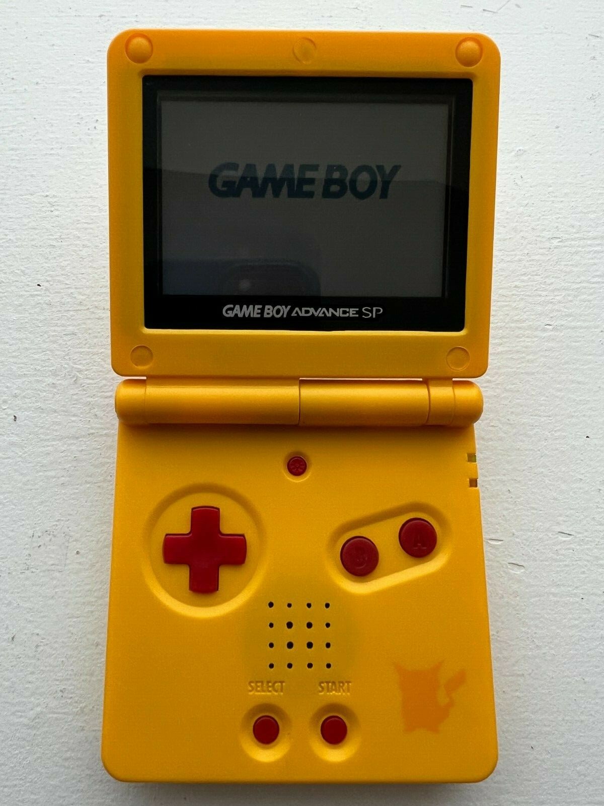 Pikachu Edition Pokemon Yellow Nintendo Game Boy Advance SP GBA SP + Charger!