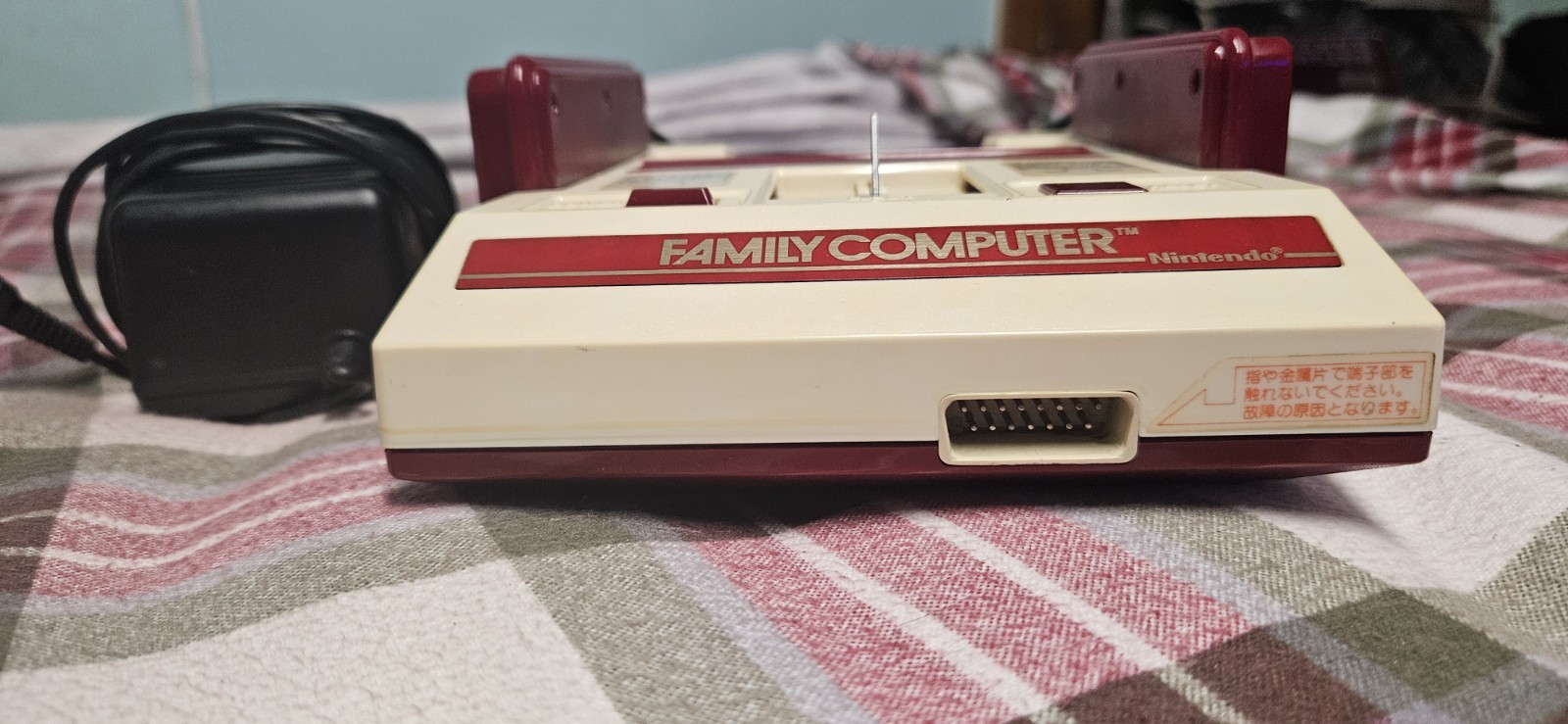 Nintendo Famicom HVC-002 Console NO RF CABLE Genesis Model 1 Power Cord included