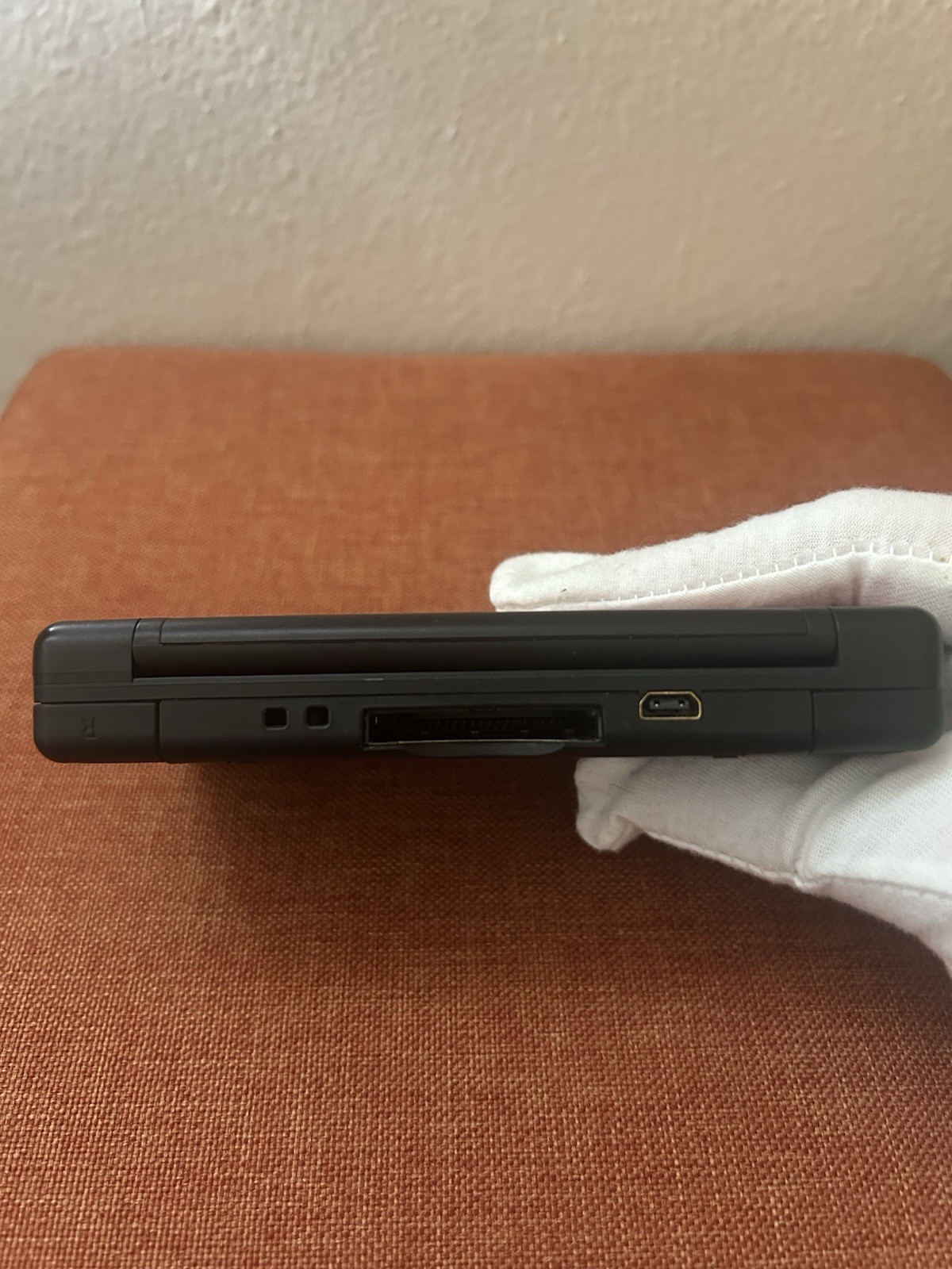 Nintendo DS Lite Red/Black Great Condition W Charger Stylus and Slot Cover￼