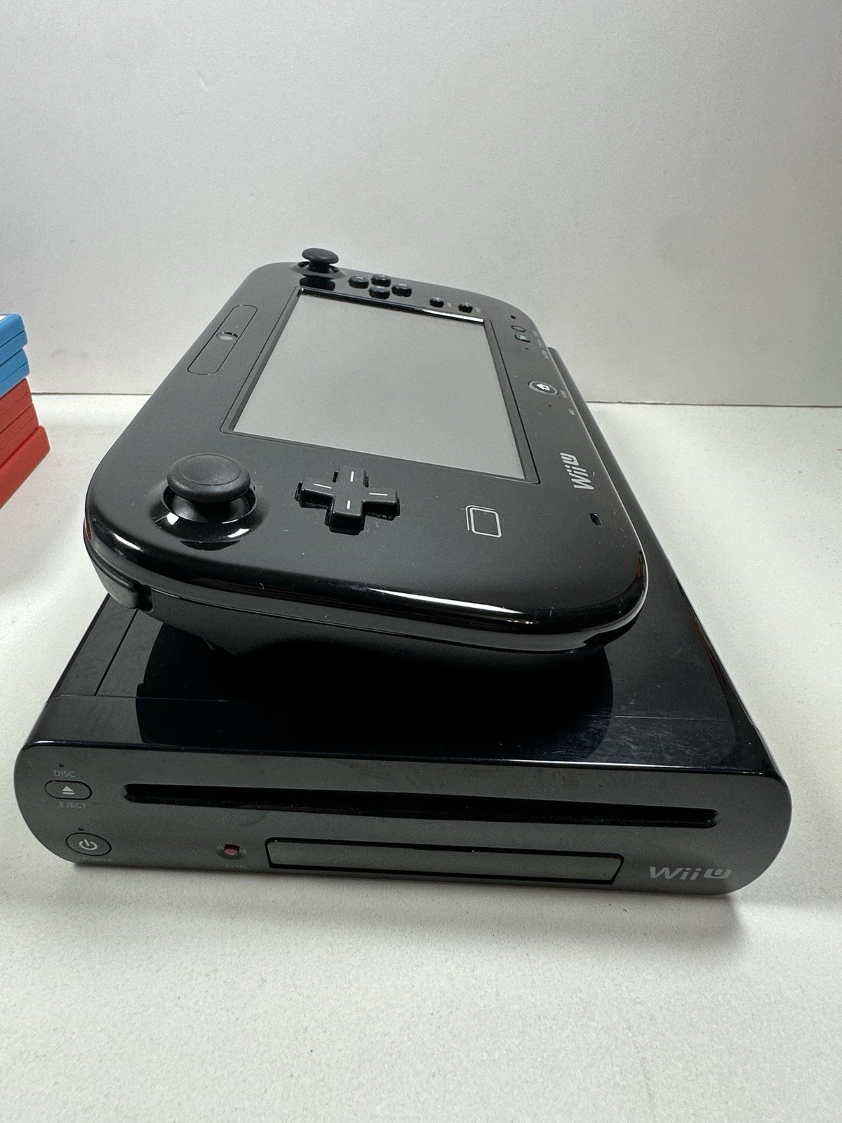 Nintendo Wii U 32GB Deluxe Black WUP-101(02) Console Bundle 5 Games Tested