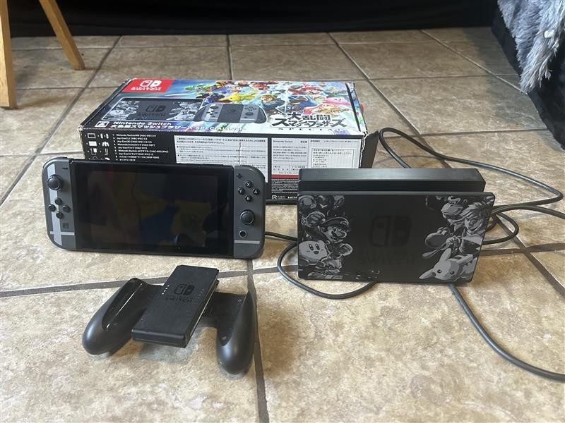 Nintendo Switch Super Smash Bros Ultimate JPN Edition Console + 256GB microSD