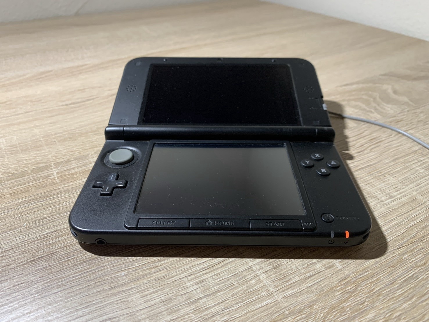 9187 Nintendo 3DS LL Silver Black Good TESTED