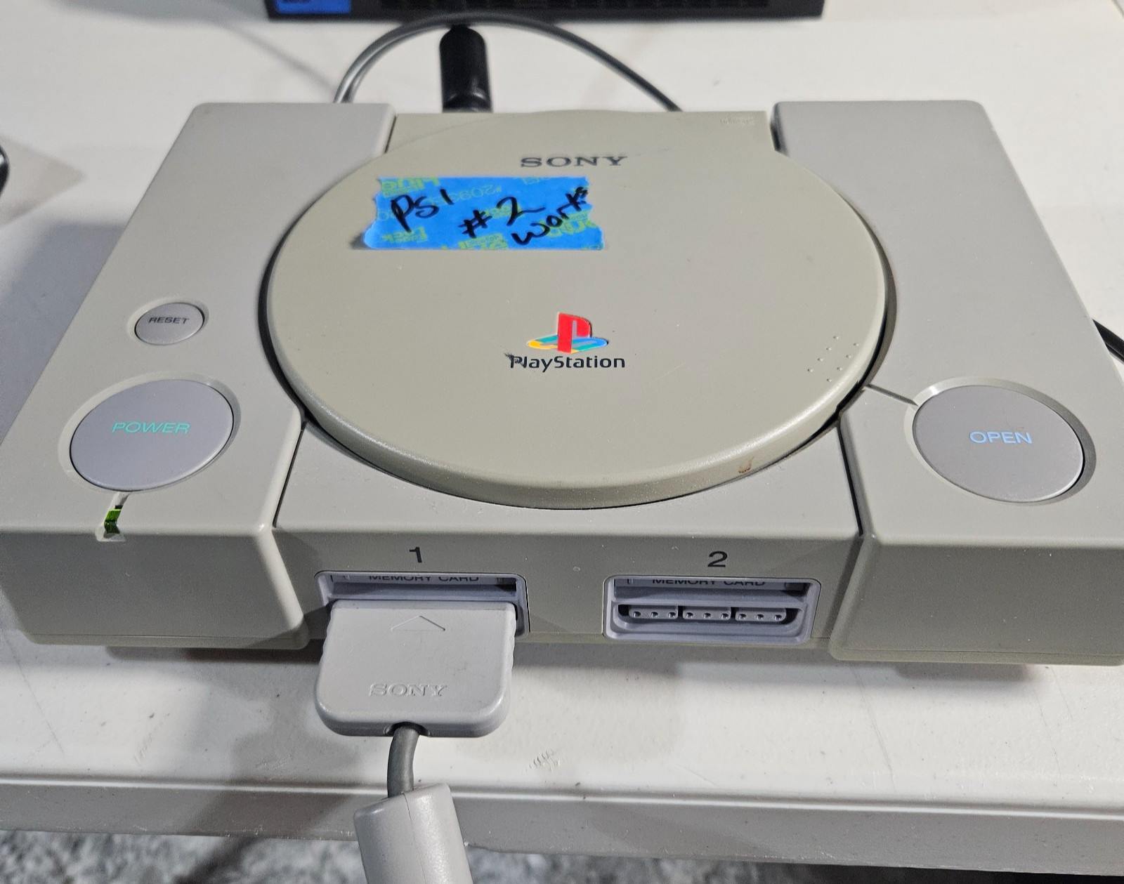 Z-666 VINTAGE ORIGINAL SONY PLAYSTATION 1 VIDEO GAME CONSOLE W/ACCESSORIES!