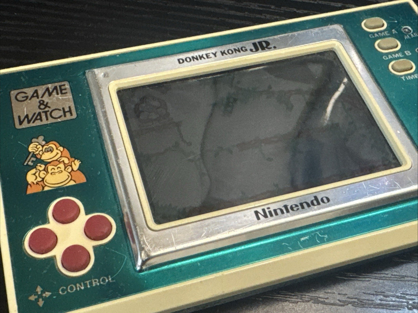 1982 Nintendo Game & Watch Donkey Kong JR Model No. DJ-101 Hard to see screen