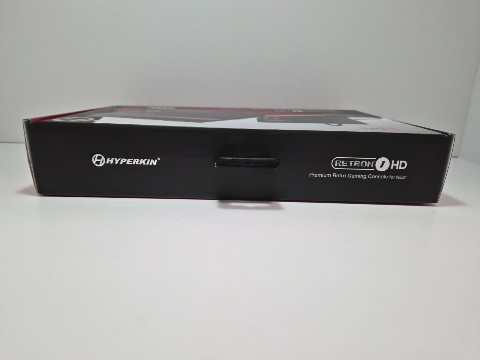 Hyperkin RetroN 1 HD Premium Retro Gaming Console for NES New Sealed Black Red