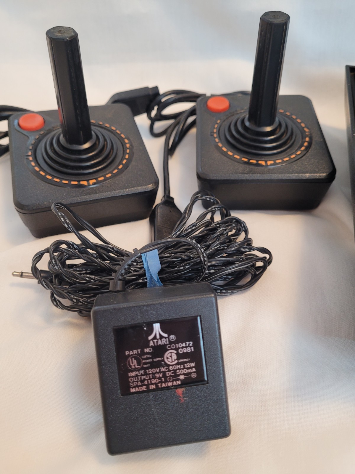 Atari Cx-2600 Console Joysticks Pong & Driving Controllers UNTESTED LOT 11 Games