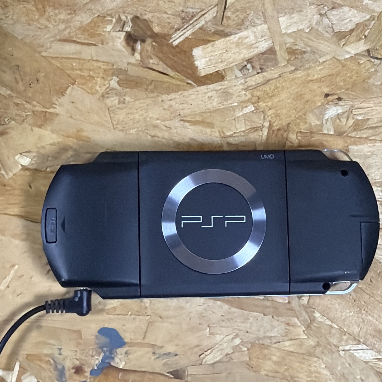 Sony Playstation Portable PSP PSP-1001 Console Black W/ OEM Battery & Mem Card