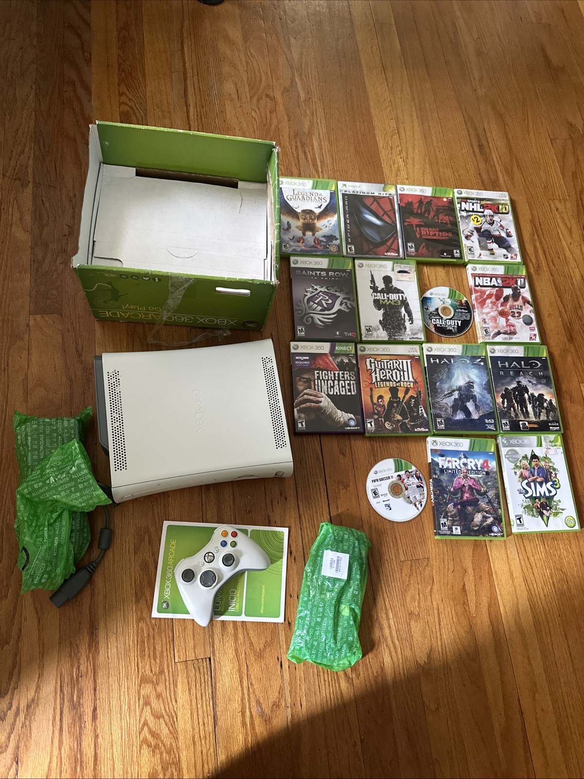 Xbox 360 Arcade 60GB Console Bundle Microsoft W 15 Games