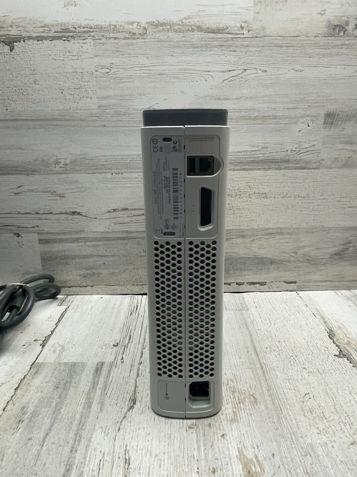 Xbox 360 White Console Bundle- Non-HDMI Model. Includes Controller & Cables.