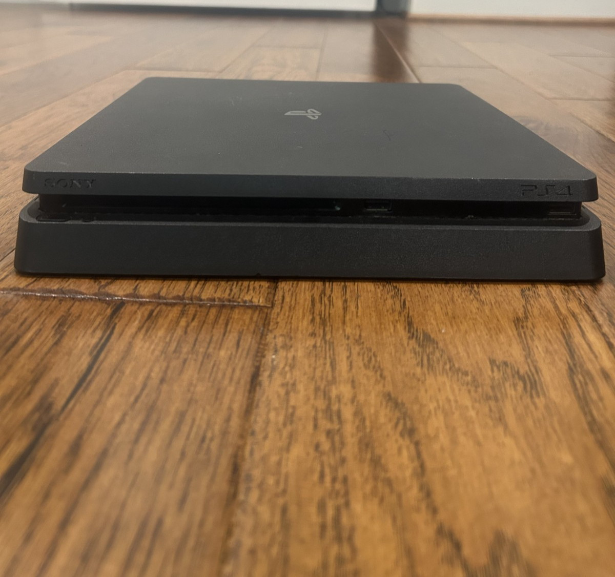 Sony PlayStation 4 Slim PS4 1TB Black Console w/ Controller CUH-2115B No Cables