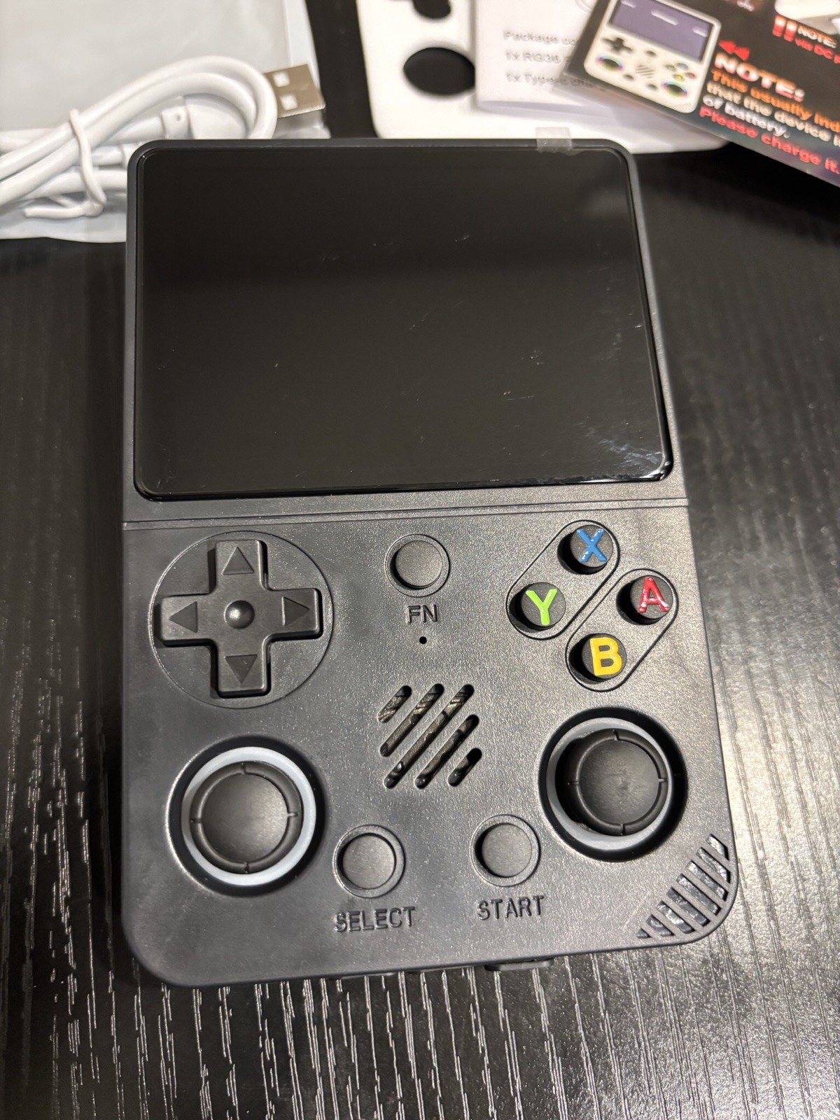 RG36 PRO Retro Handheld Game Console Open Source 3.5″ IPS Screen 30,000+ Games