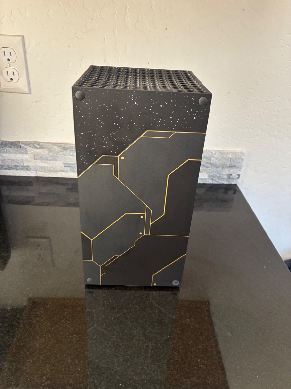 Excellent -Xbox Series X Halo Infinite 20th Anniversary Limited Edition + CNTRL