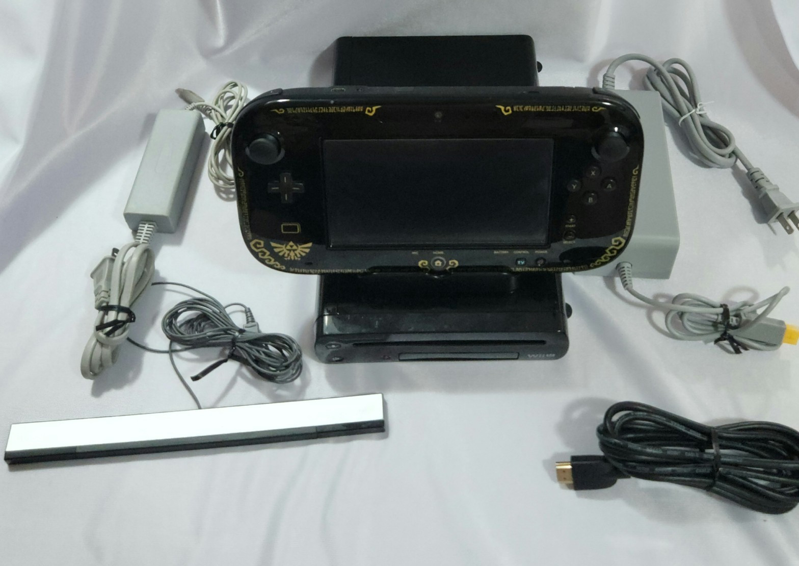 Nintendo Wii U Zelda GamePad Bundle WUP-101(02) Tested Sensor Bar Cords HDMI