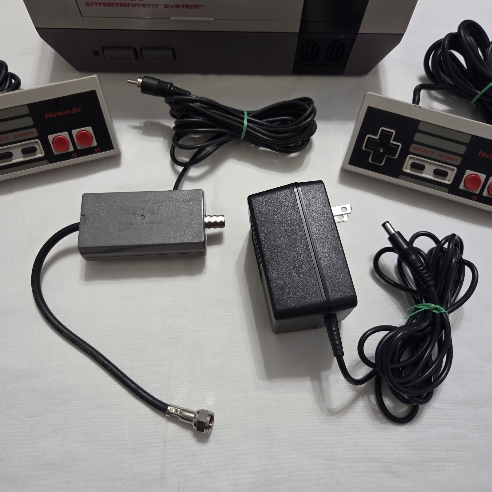 Original Nintendo NES NES-001 Console w/ 2 Controllers & Cables – Tested