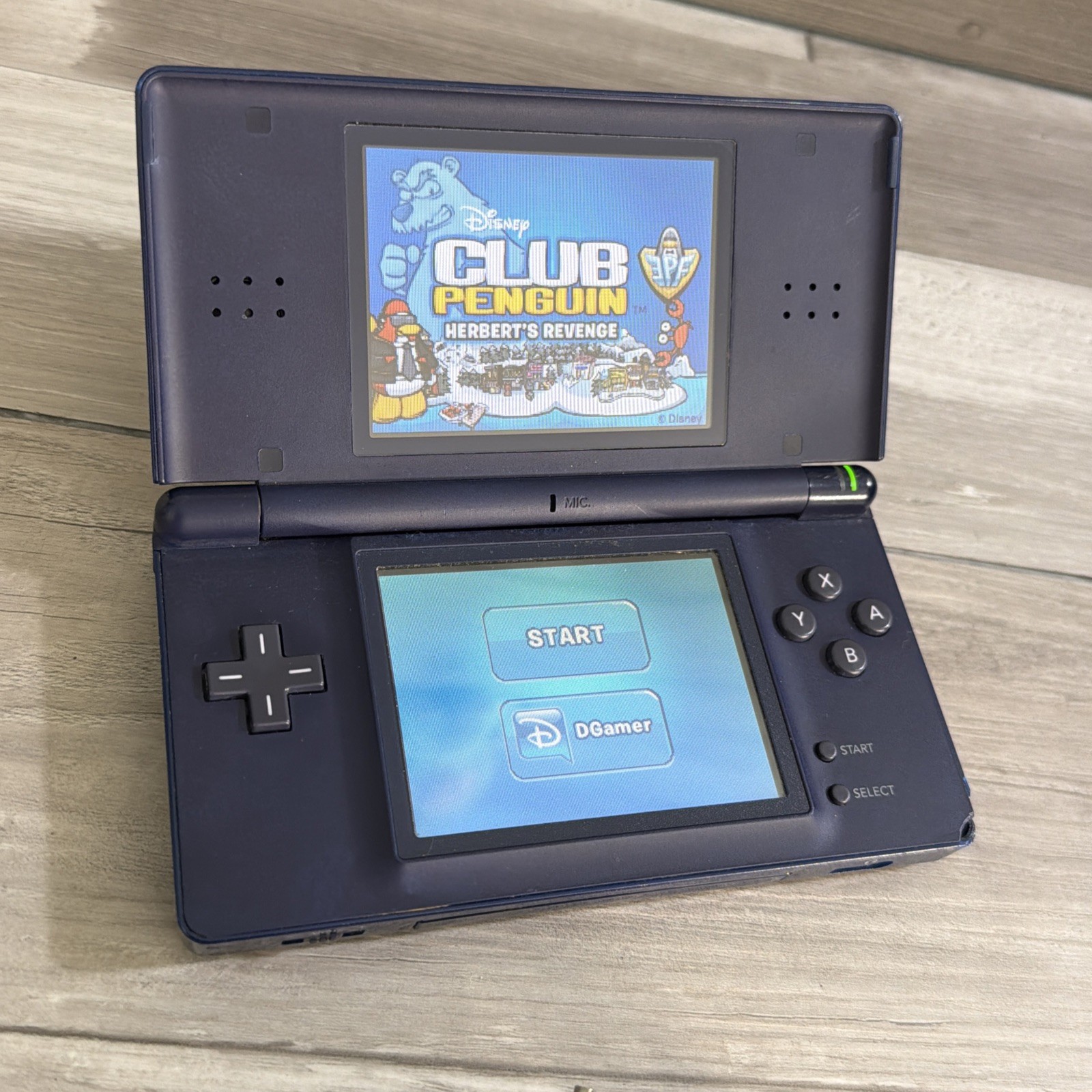 Nintendo DS Lite Handheld Console System -Onyx Black Oem Authentic +Game/Charger