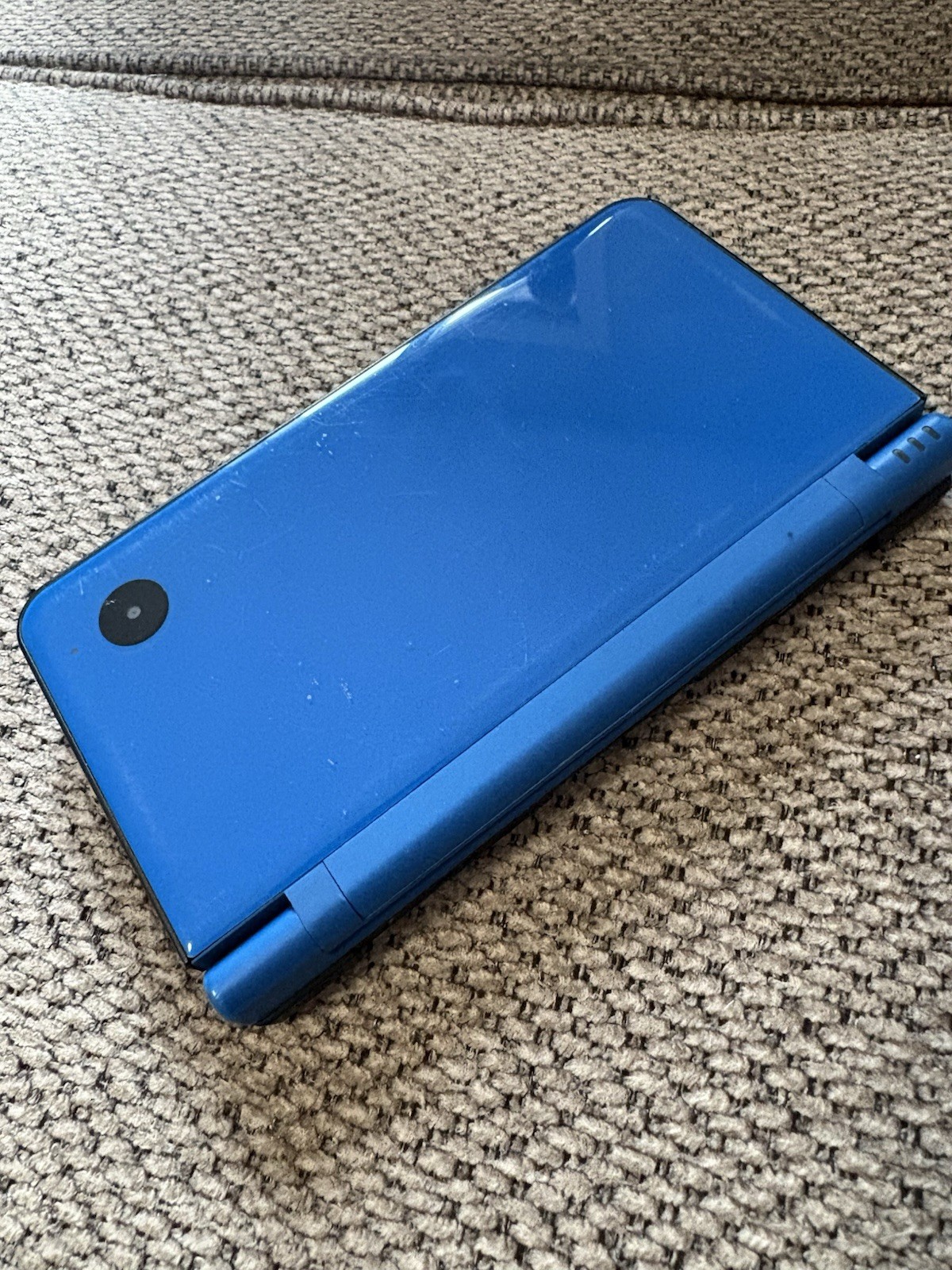 Nintendo DSi XL Handheld Game Console UTL-001 Midnight Blue