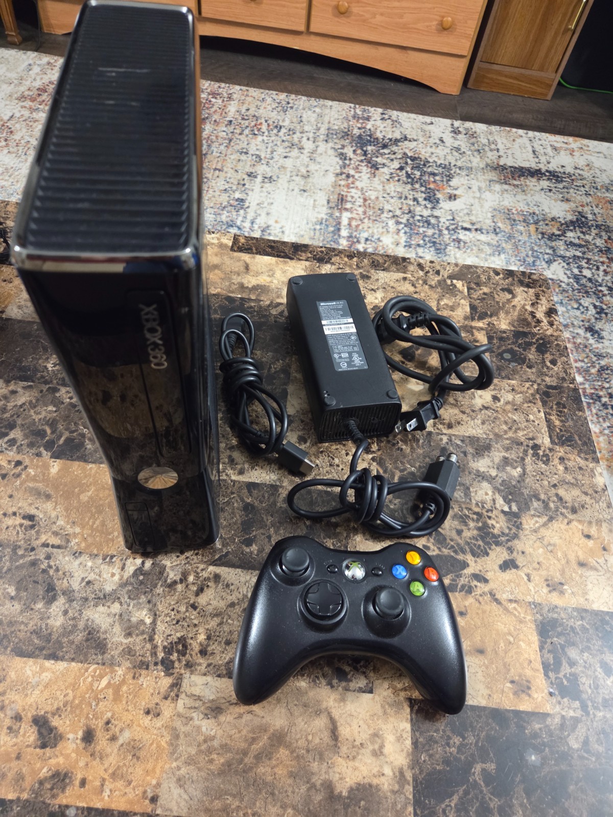 Microsoft Xbox 360 Launch Edition 250GB Glossy Black Console (RKH-00041)