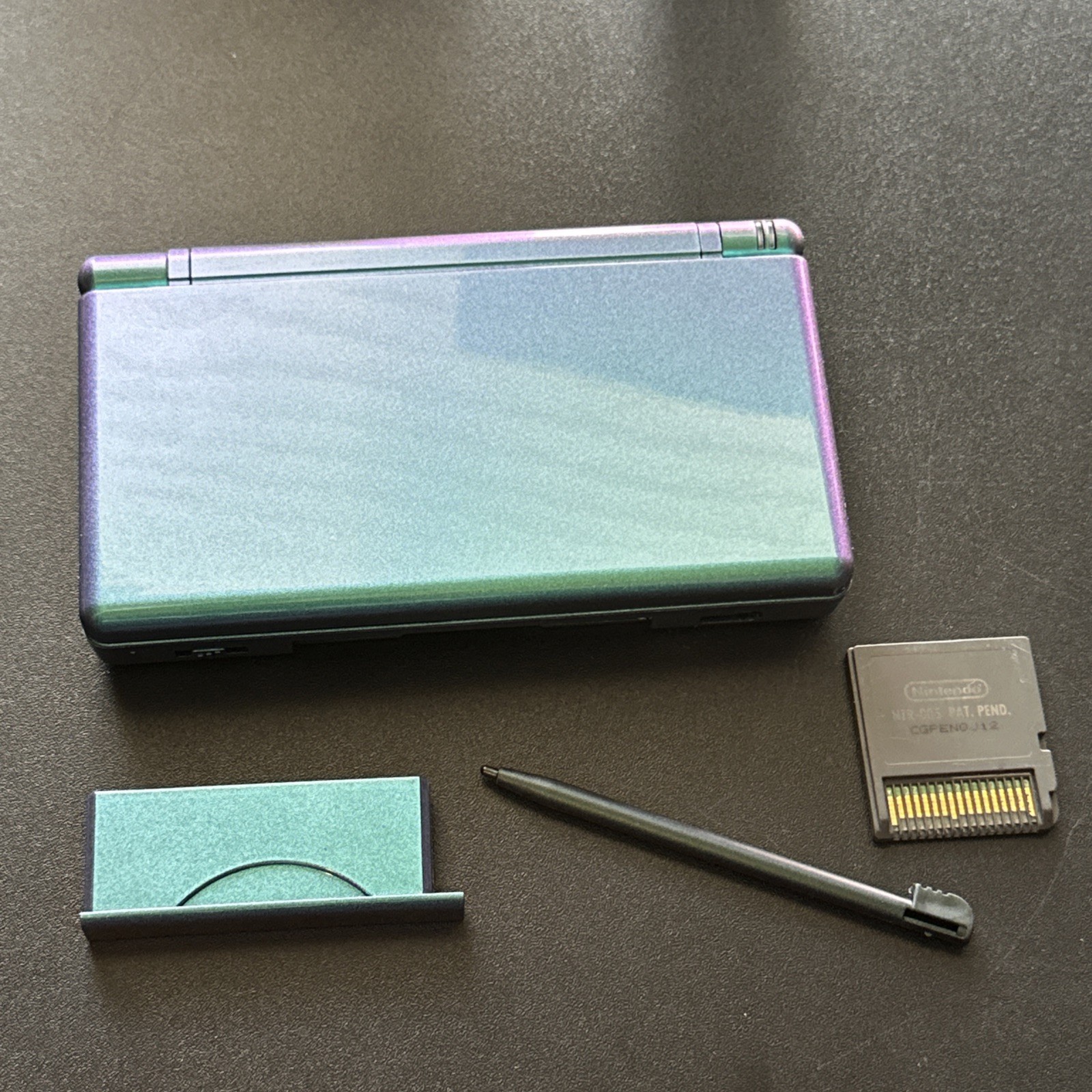 Game + USB C Chameleon Green Purple Nintendo DS Lite Handheld Console System