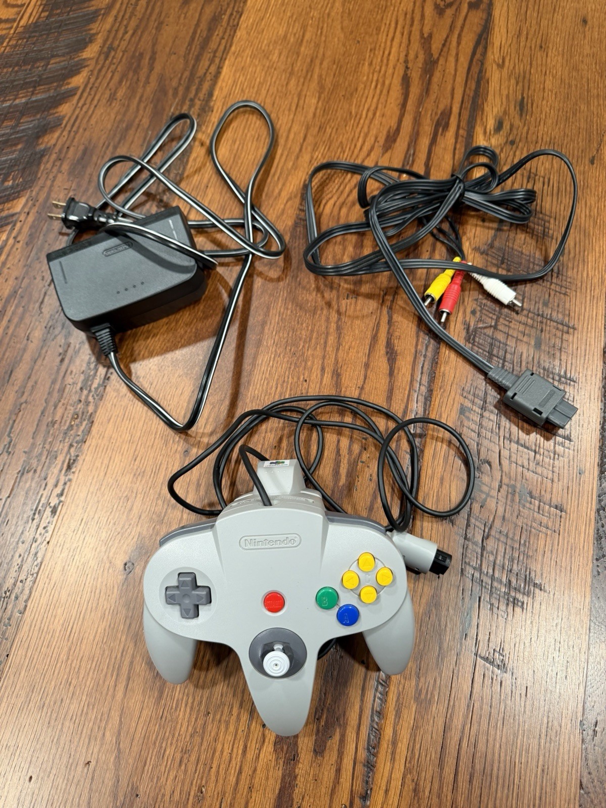 Nintendo N64 Home Console 1996 Charcoal Gray NUS-001 Controller and All Cables