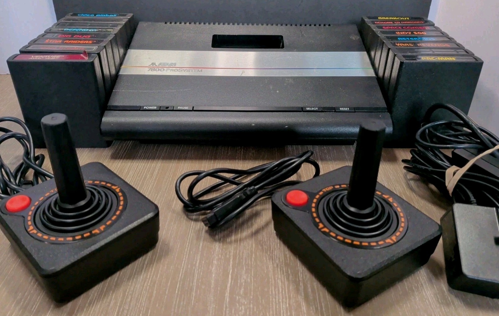 Atari 7800 ProSystem Console • (2) 2600 Controllers + Games • Tested + Working!
