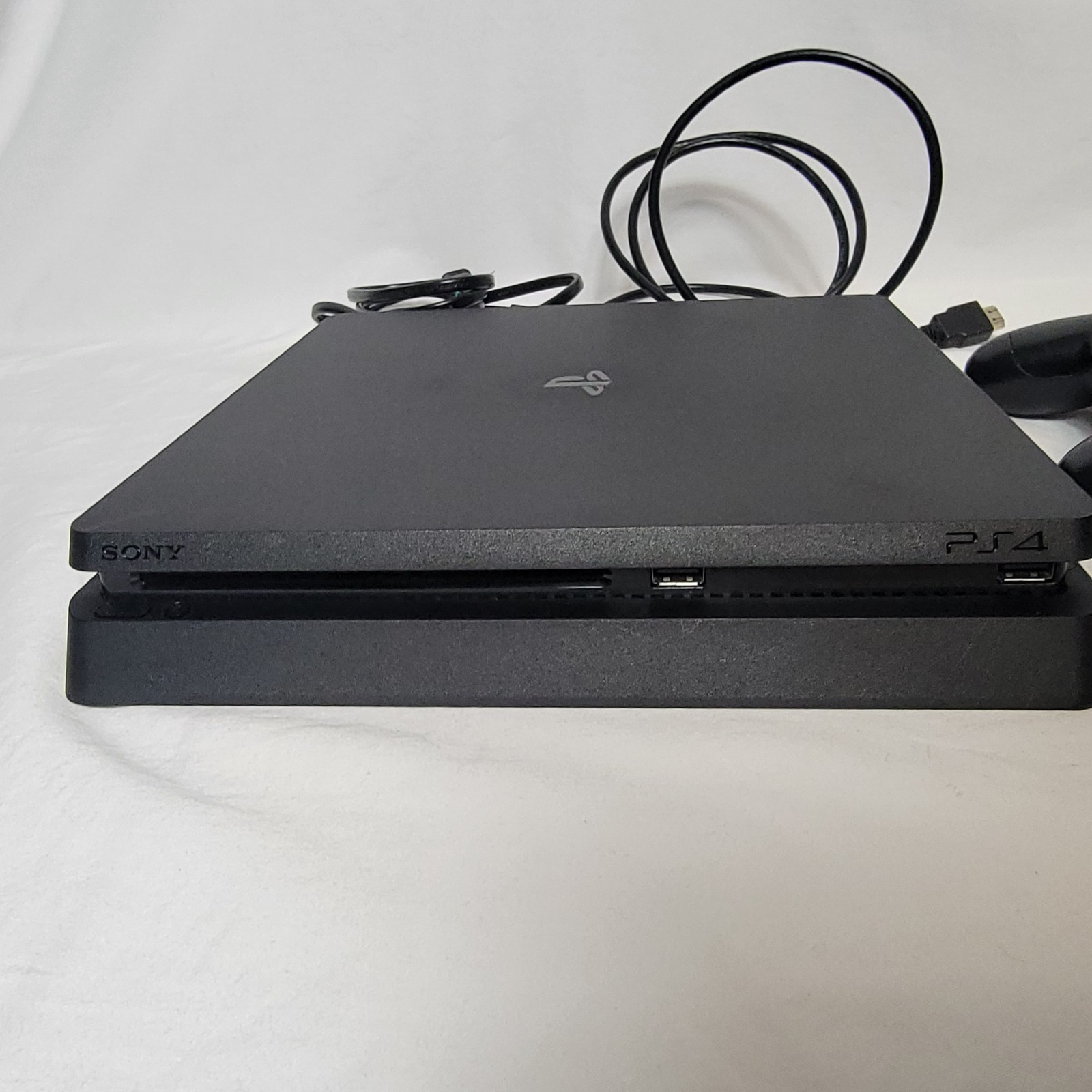 Sony PlayStation 4 PS4 Slim Console CUH-2015A 500GB + Controller + Cables -Works