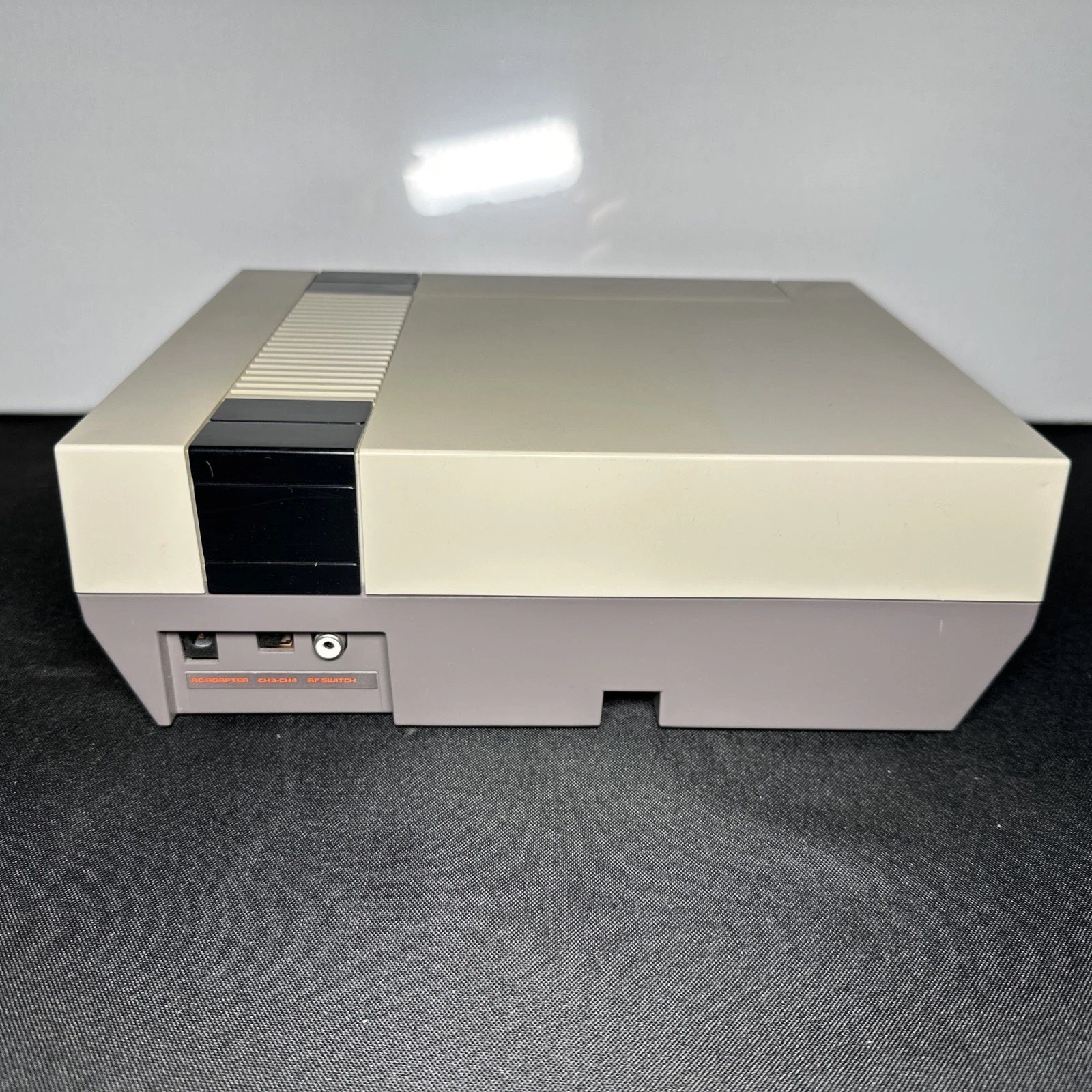 WORKING Original Nintendo NES-001 Bundle Super Mario Bros – Two Controllers