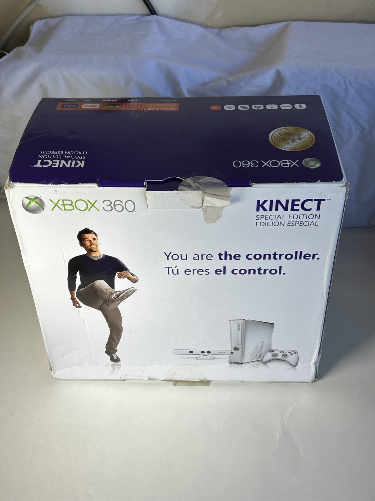 Microsoft Xbox 360 Special Edition Kinect Sports 4GB White Console 1439 W Box