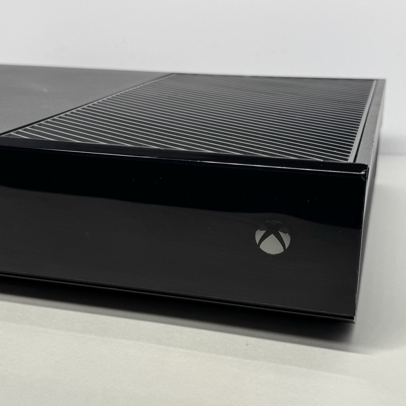 Microsoft Xbox One Console Model 1540 Parts Repair Disc Drive Issue Powers On