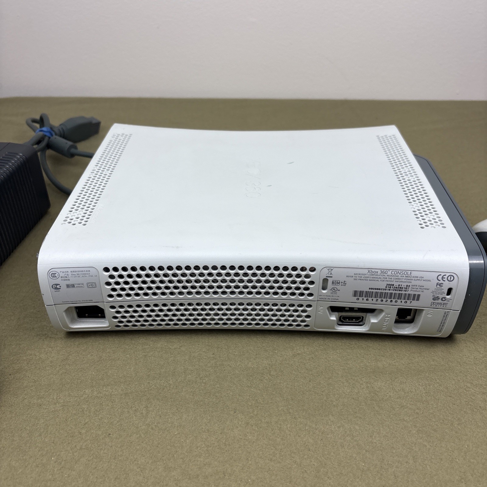 Microsoft Xbox 360 White 16GB Console Bundle Controller Tested Working