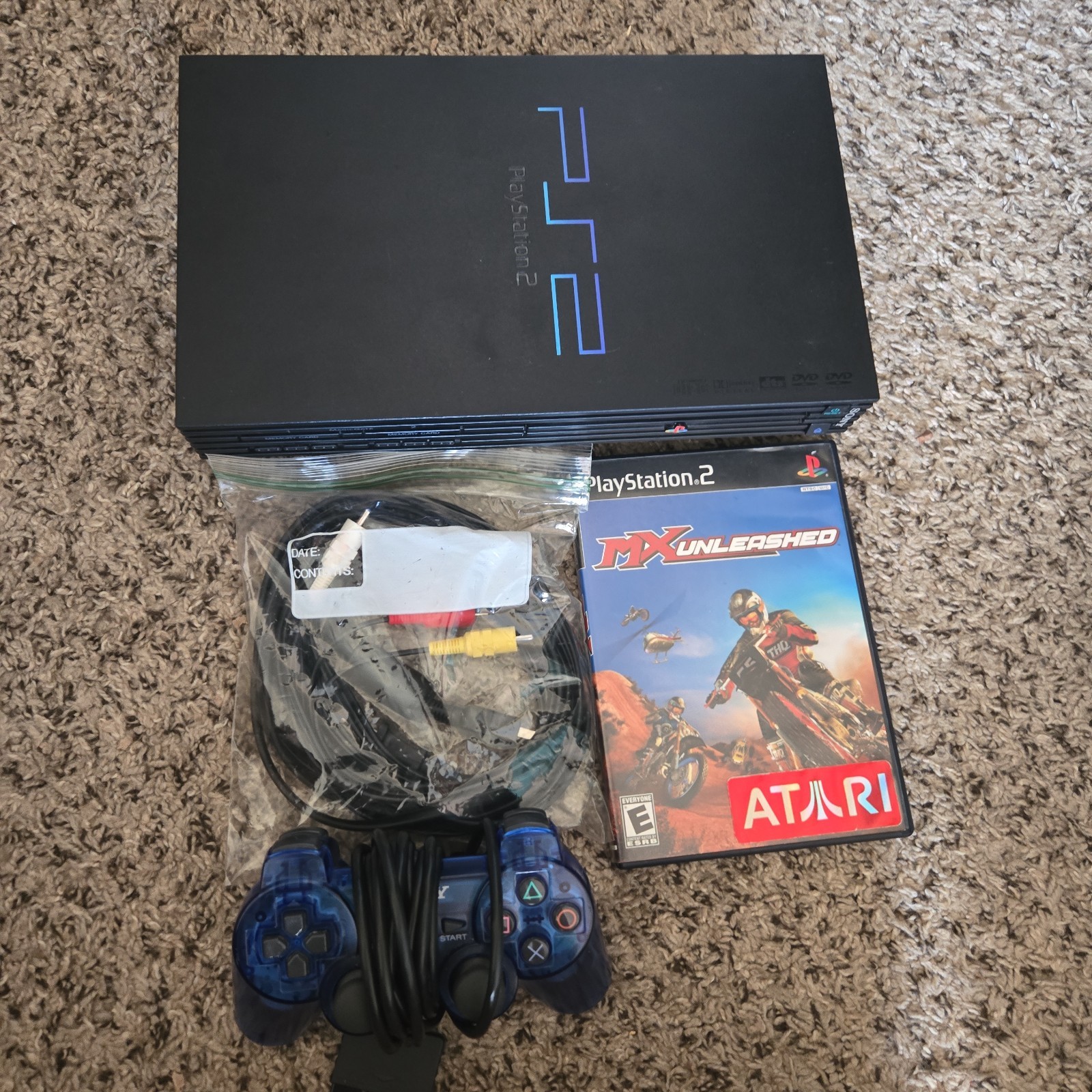 Sony PlayStation 2 PS2 SCPH-39001 Console Bundle w/ Cables & Controller And Game
