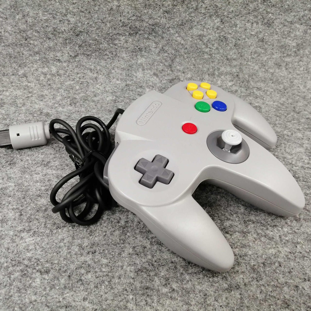 Nintendo 64 Standard Memory Version Model NUS 001 NINTENDO