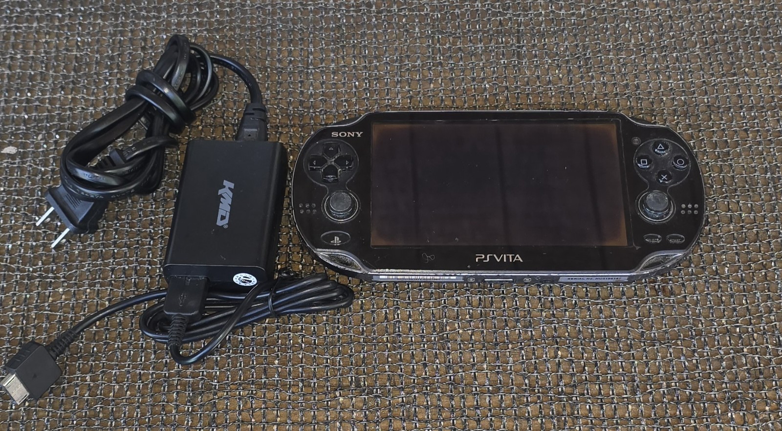 Sony PS Vita PCH-1001 model in good overall condition Please Read Description
