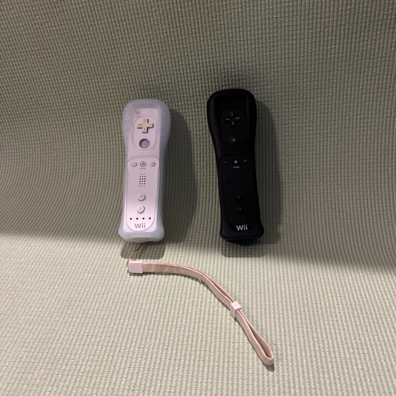Nintendo Wii Console Bundle With Mario & Sonic all tested and working