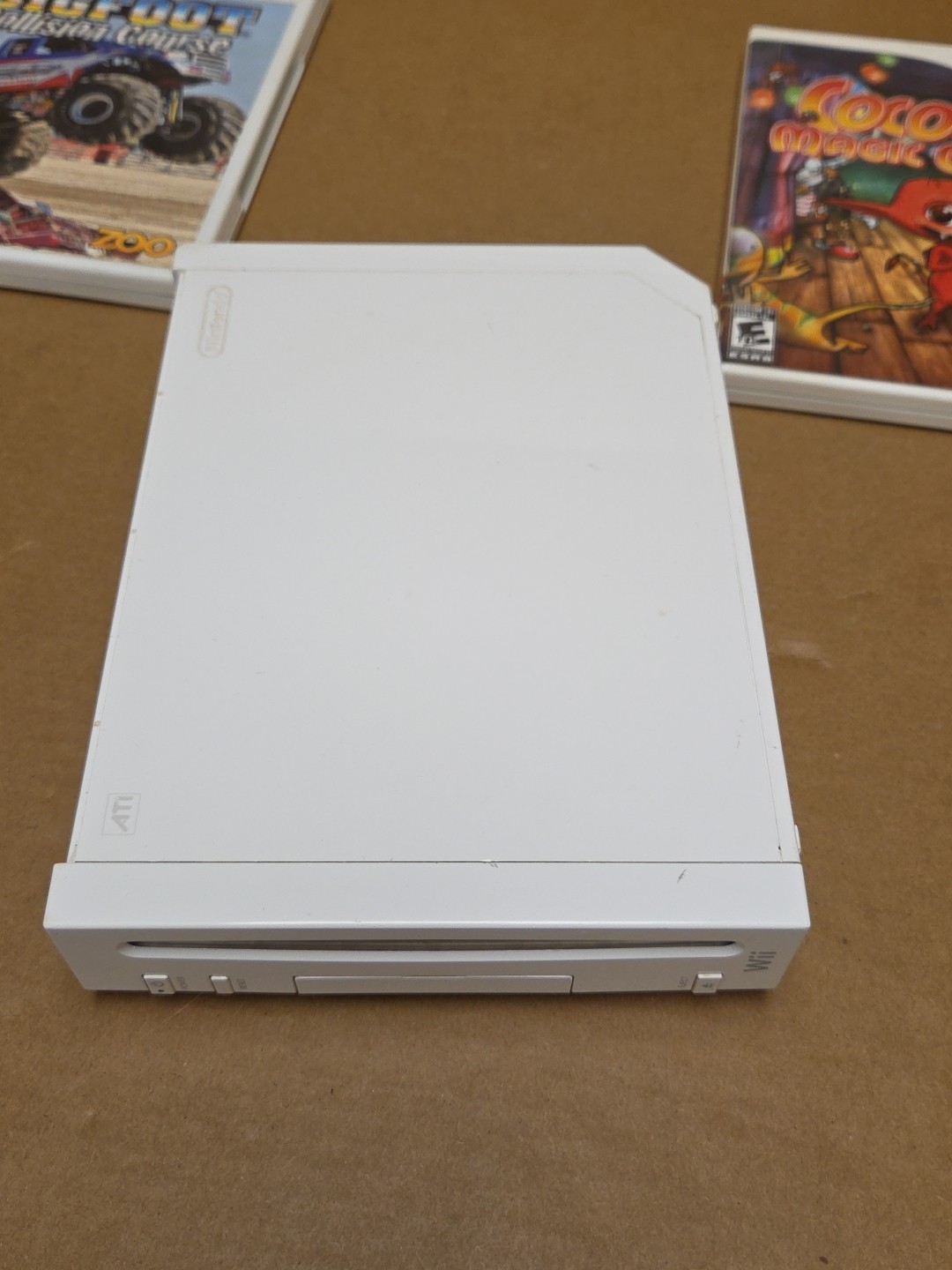 Nintendo Wii Console Bundle RVL-001 Tested Working 2 Remotes Cords 2 Games *PICS