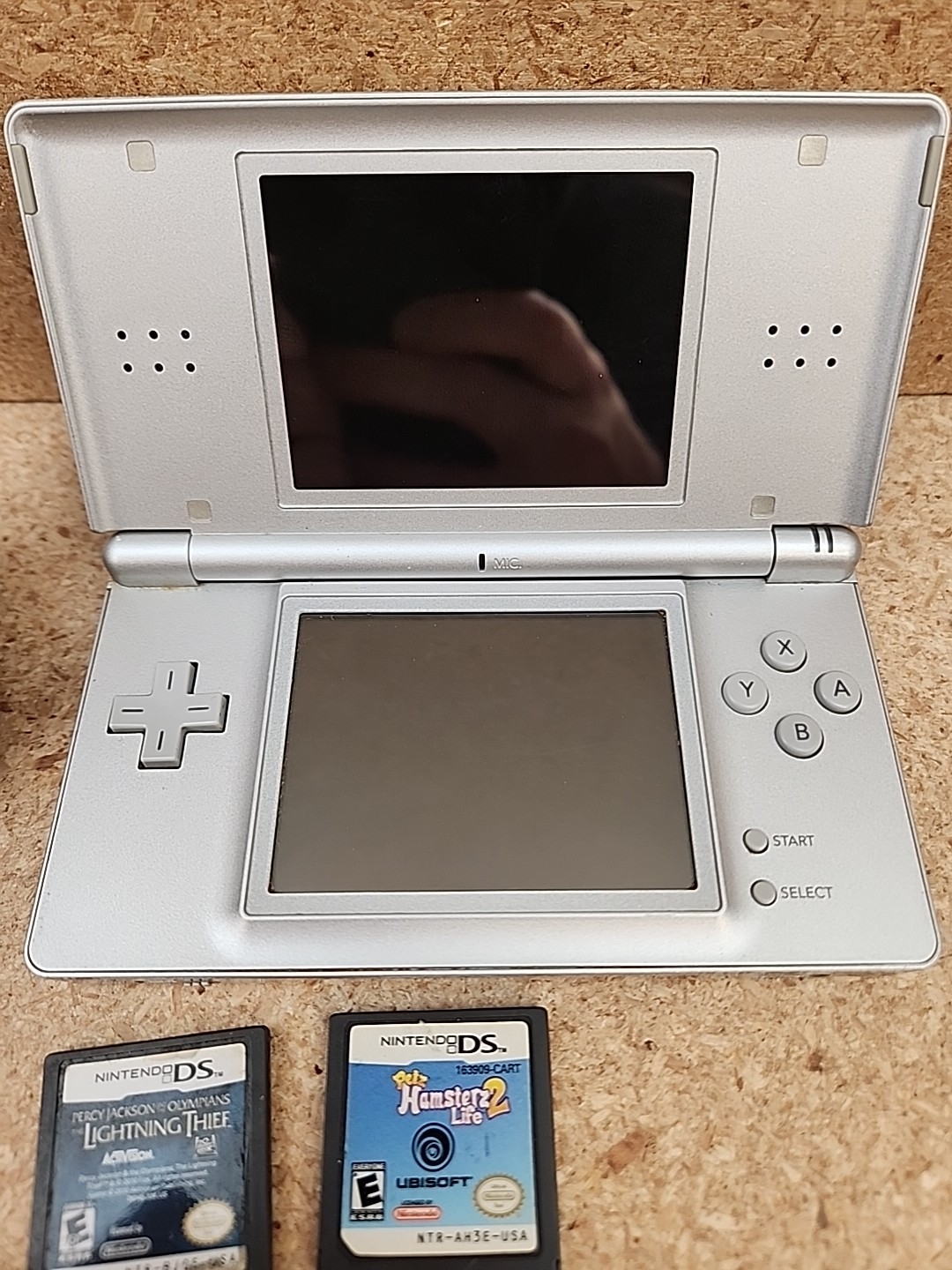 Nintendo DS Lite USG-001 Handheld Console Metallic Silver W/3 Games Tested
