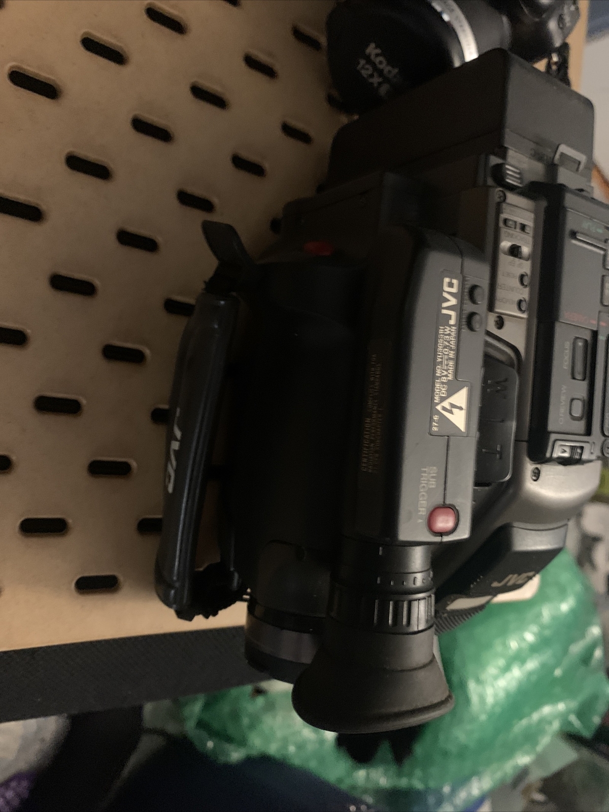 CANON KODAK JVC MILOTA BRANDED… 4 Cameras Pictured