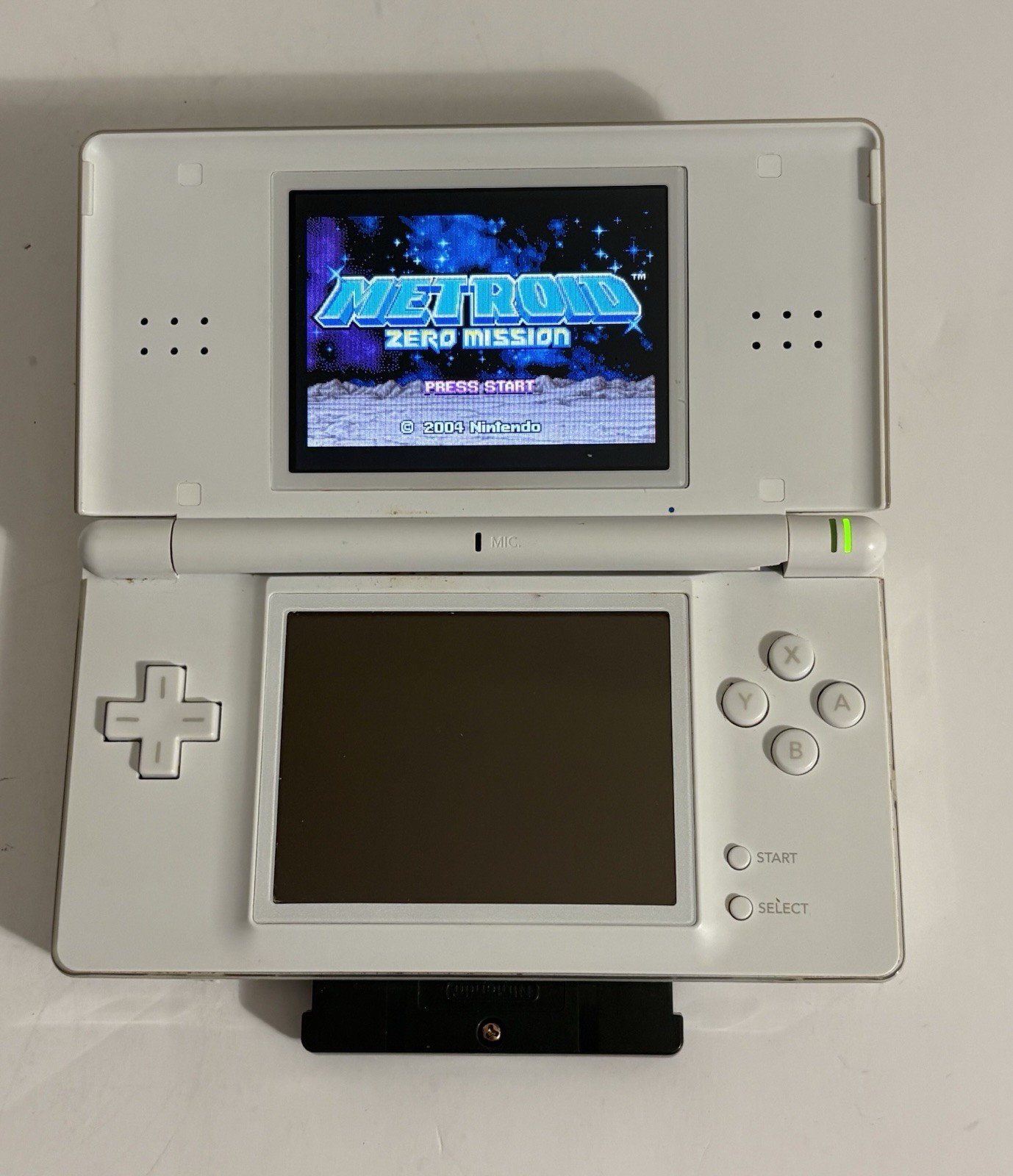 Nintendo DS Lite White Broken Hinge Works Plays Both Sides Parts Or Repair READ