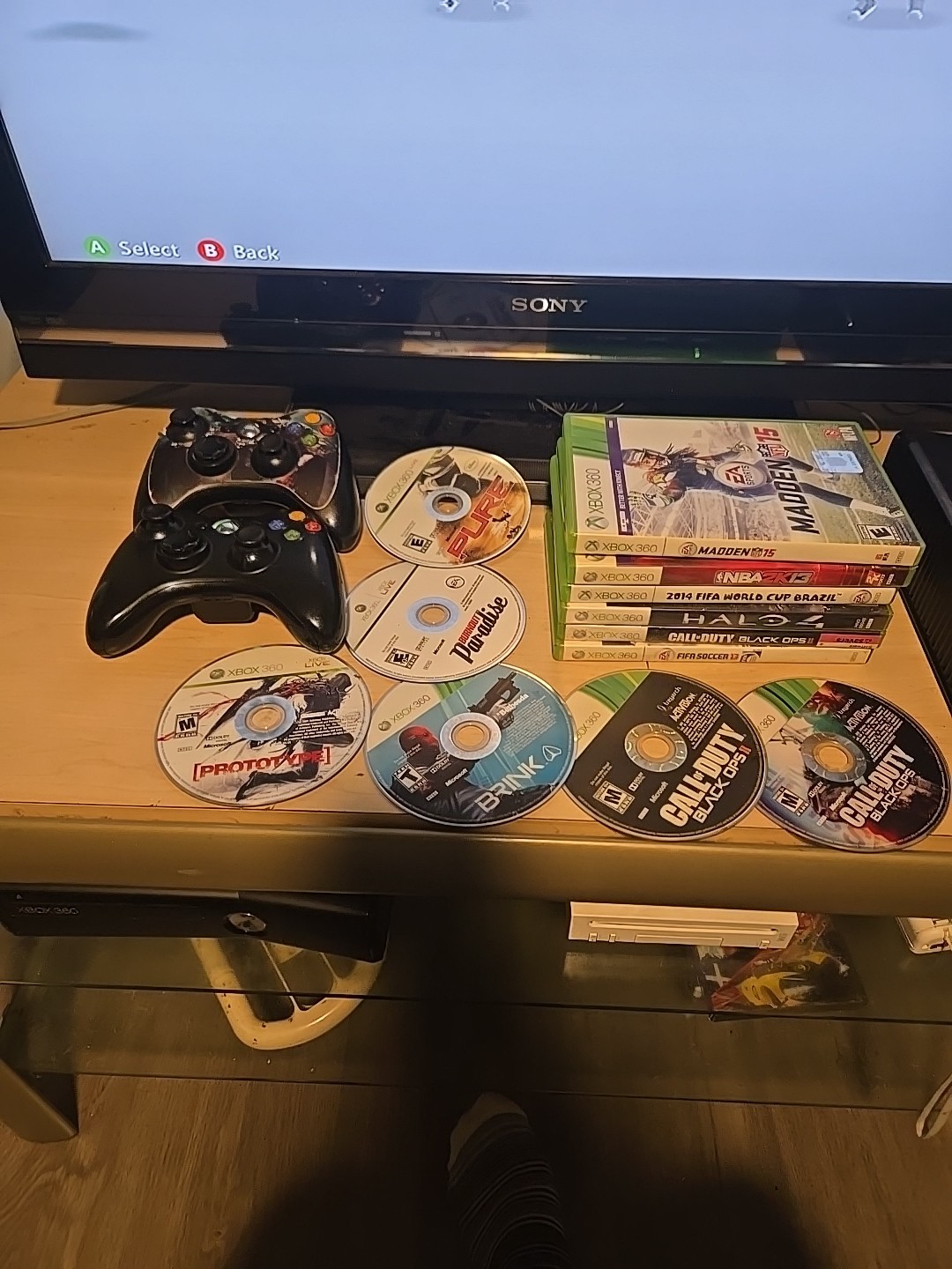 XBOX 360 Slim Console Gaming Bundle Lot *Tested & Works* TV Not Included