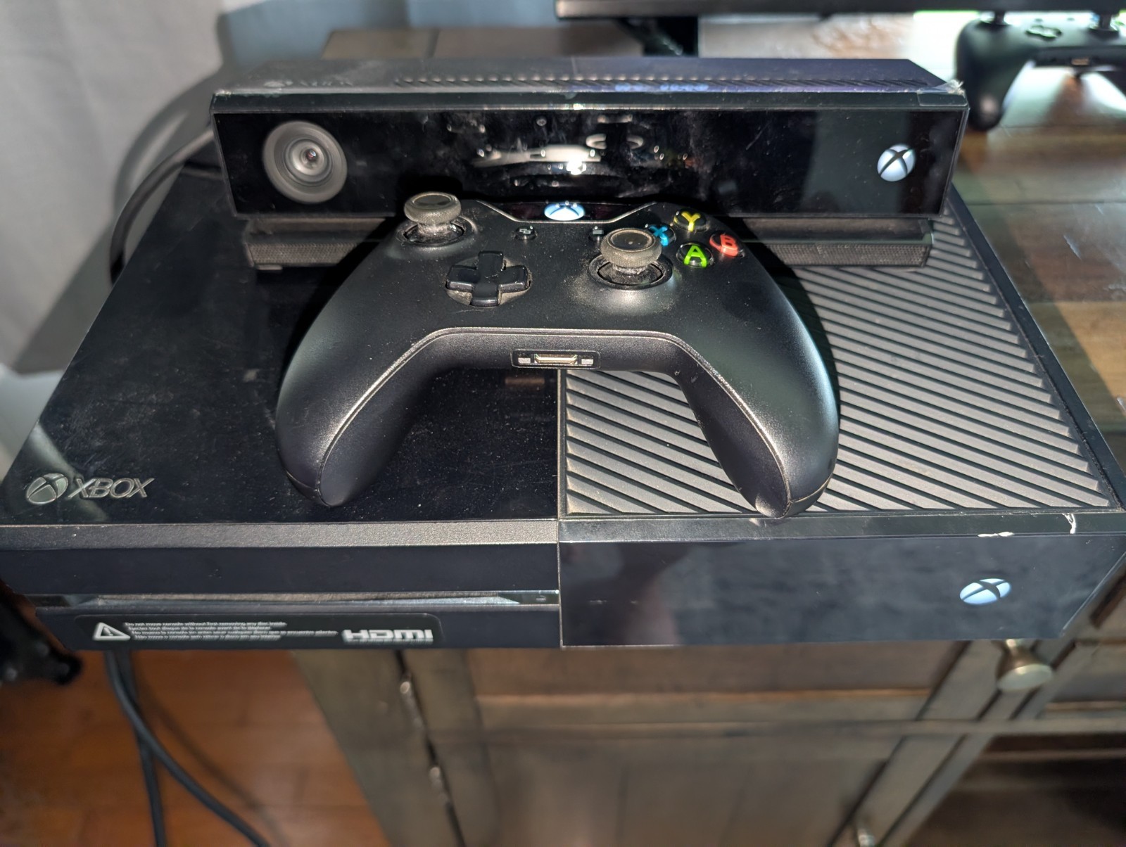 Xbox One Console Bundle & 8 Games! CLEAN/TESTED! GAMEPASS READY!