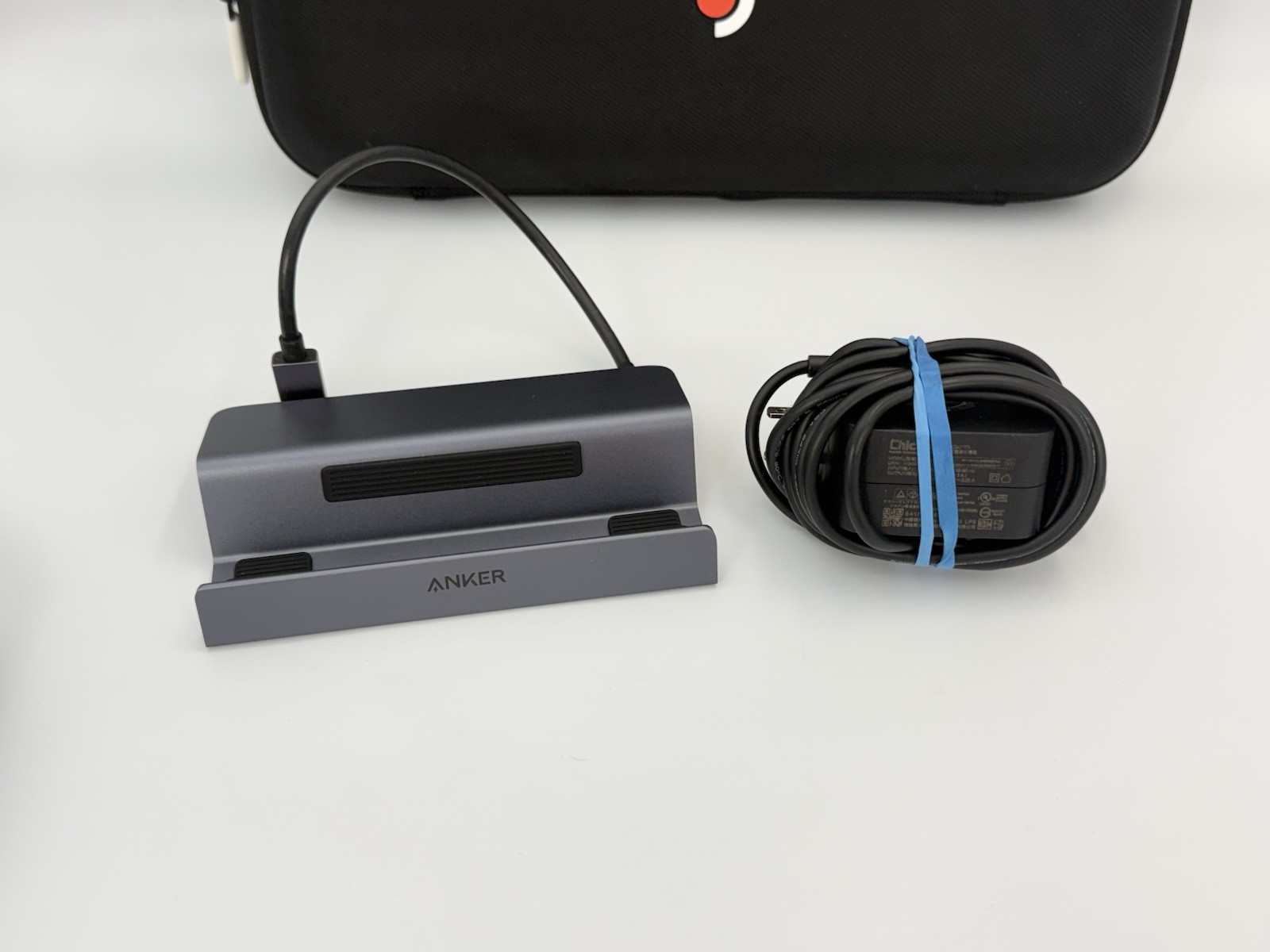 Valve Steam Deck OLED 512GB Gaming Console Case & Charger Anker Dock BH: 100% 5