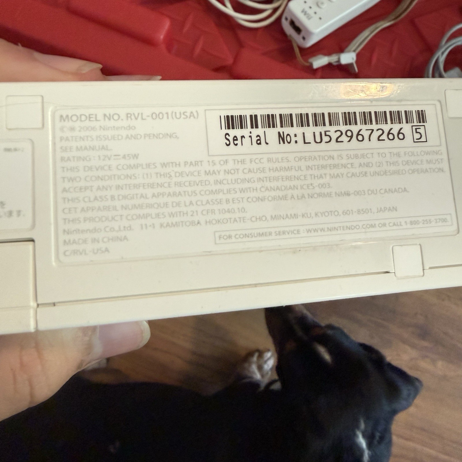 Nintendo Wii Video Game Console RVL-001 White Bundle