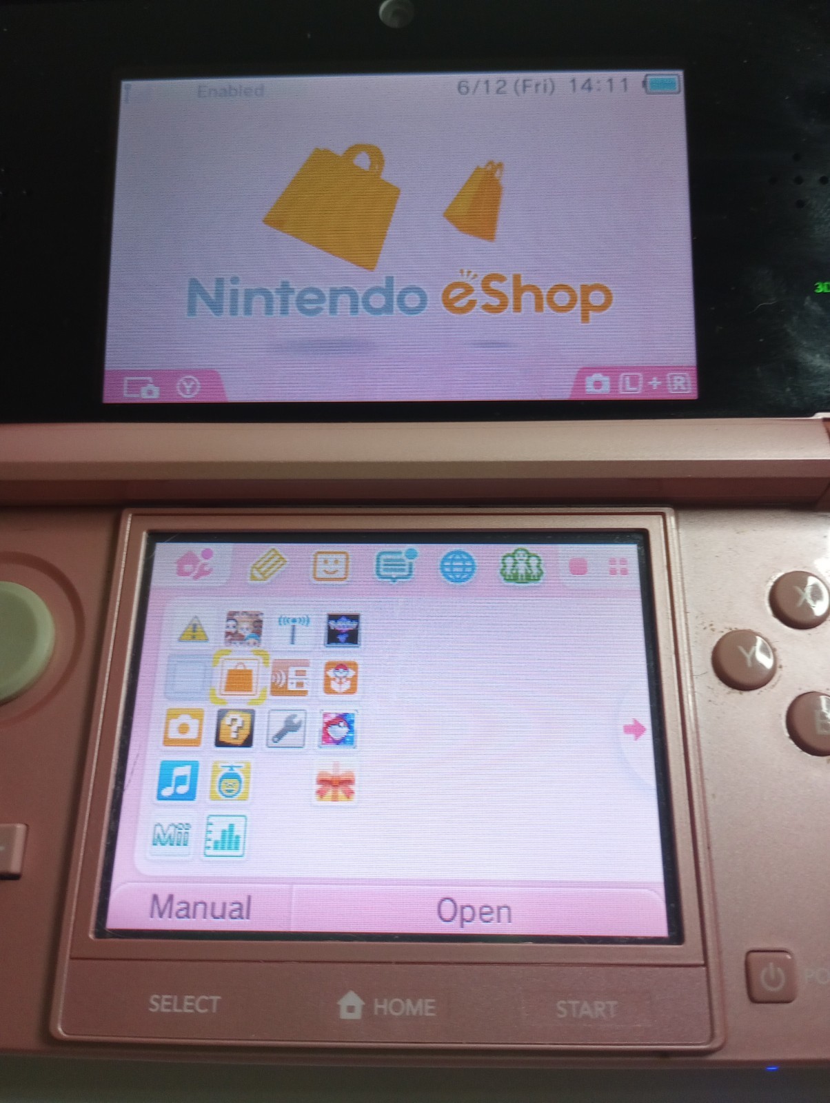 Nintendo 3DS CTR-001 Pearl Pink with OEM Charger Good Shape Some Screen Scratch